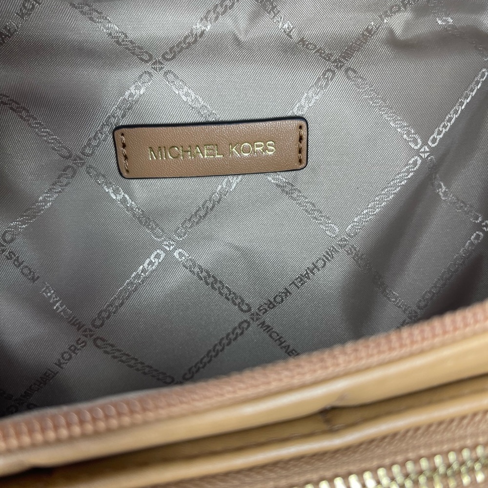 Michael Kors Slater Medium Leather Sling Pack Chain Messenger Travel Casual - Picture 8 of 12